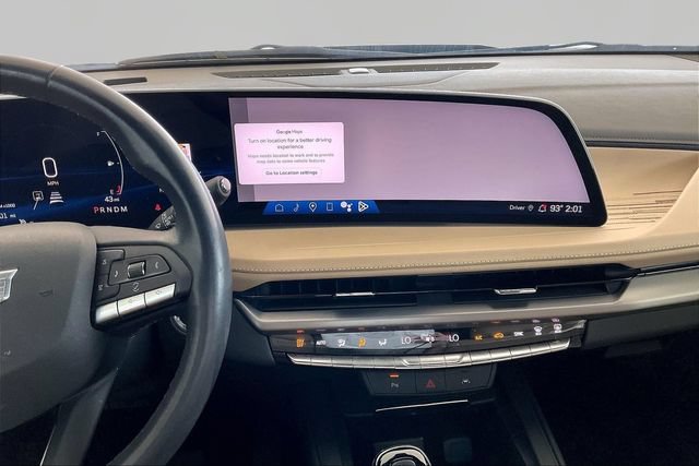 Certified 2024 Cadillac XT4 Premium Luxury FWD image 9