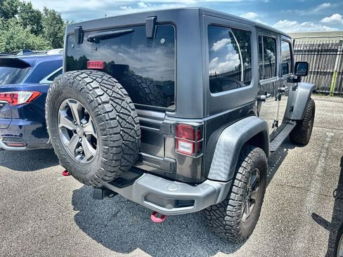 Used 2018 Jeep Wrangler Unlimited Rubicon AWD/4WD image 10
