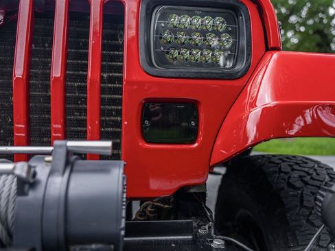 Used 1991 Jeep Wrangler 4WD image 70