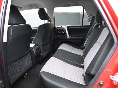 Used 2016 Toyota 4Runner SR5 AWD/4WD image 20
