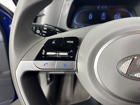 Used 2024 Hyundai Elantra SE image 30