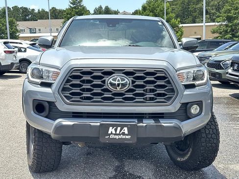 Used 2021 Toyota Tacoma TRD Off-Road AWD/4WD image 2