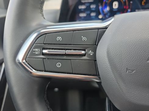 Used 2026 Chevrolet Equinox LT FWD image 19