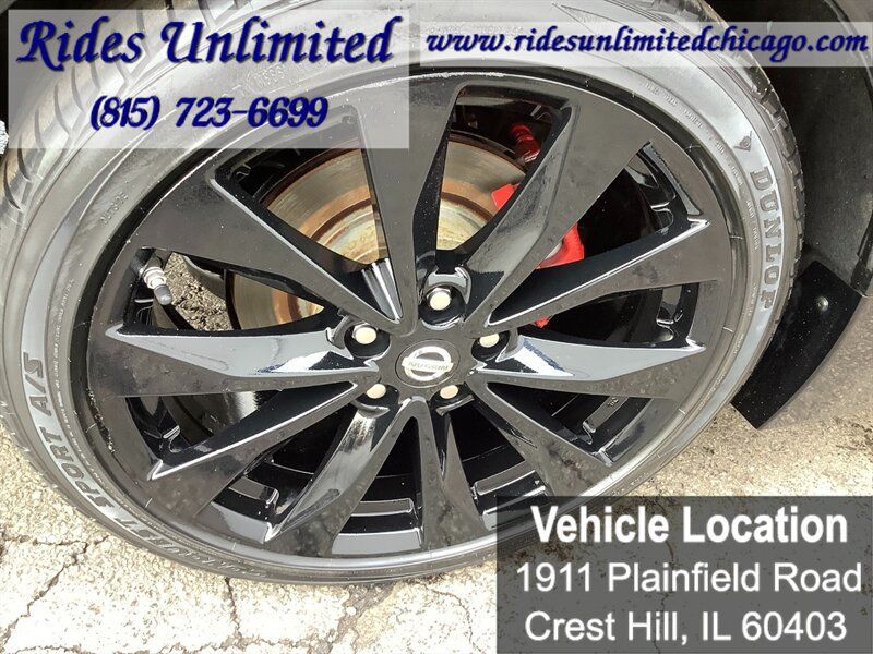 Used 2017 Nissan Maxima SR w/ Midnight Edition FWD image 35
