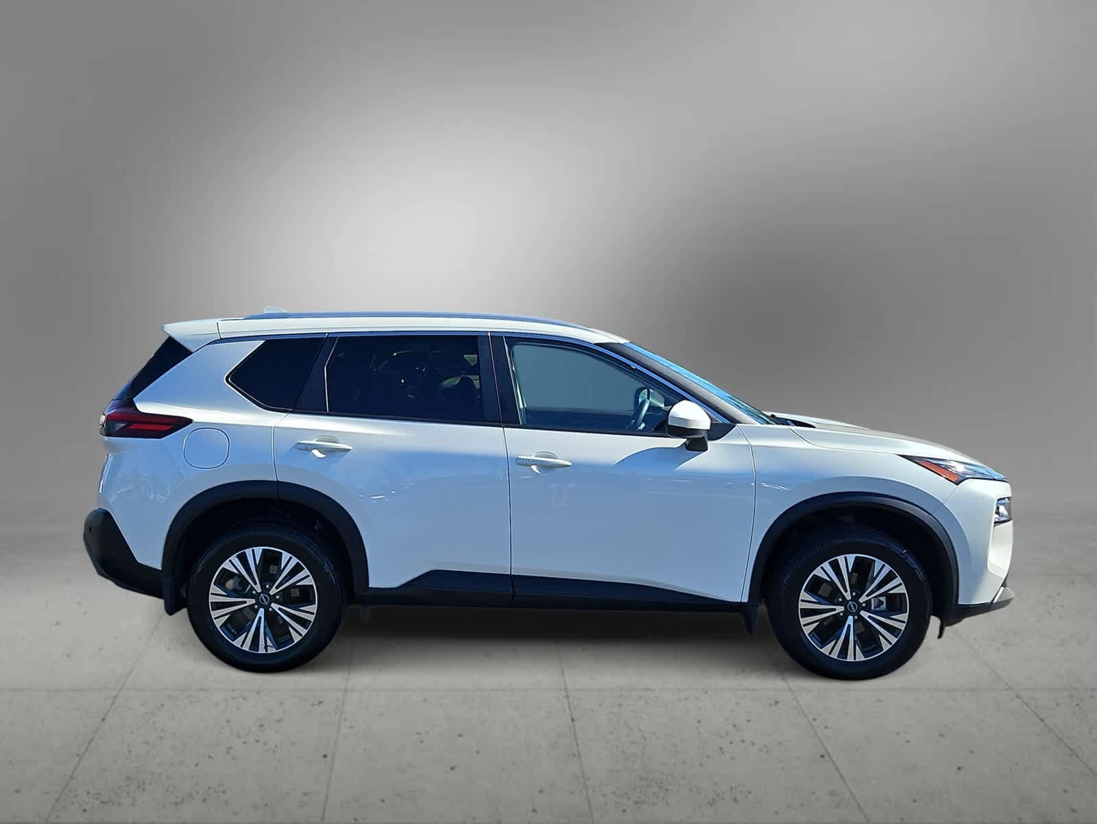 Used 2023 Nissan Rogue SV w/ SV Premium B Package AWD/4WD image 9