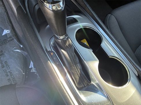 Used 2020 Chevrolet Malibu LT image 27