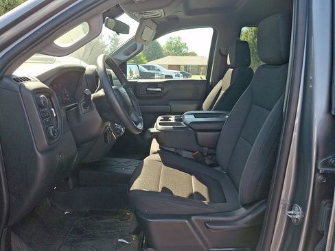 Used 2022 Chevrolet Silverado 1500 Custom AWD/4WD image 13