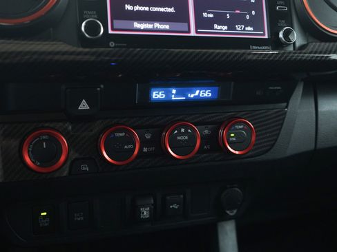 Used 2021 Toyota Tacoma SR5 w/ Trail Edition image 21