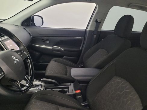 Used 2021 Mitsubishi Outlander Sport SE image 17