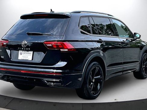 Used 2024 Volkswagen Tiguan SE R-Line FWD image 9