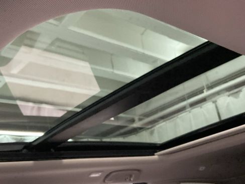 Certified 2025 Honda Pilot Touring image 21