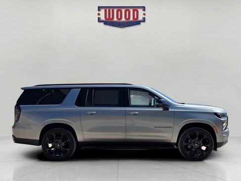 New 2026 Chevrolet Suburban RST AWD/4WD image 2