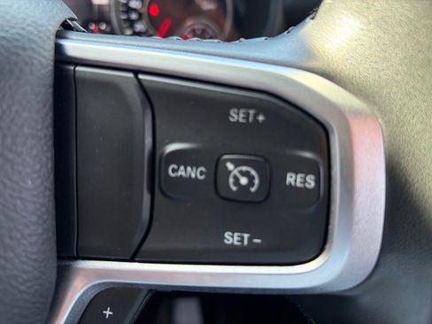 Used 2022 RAM 1500 Big Horn AWD/4WD image 15