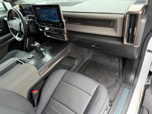 New 2026 GMC Hummer EV SUV image 18