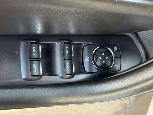 Used 2013 Lincoln MKS FWD image 14