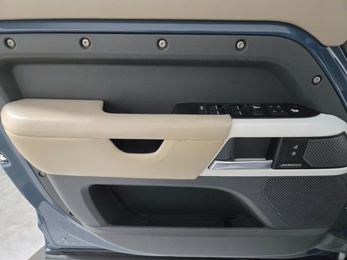 Used 2020 Land Rover Defender 110 HSE image 22