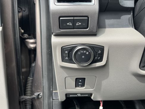 Used 2017 Ford F350 XLT AWD/4WD image 14