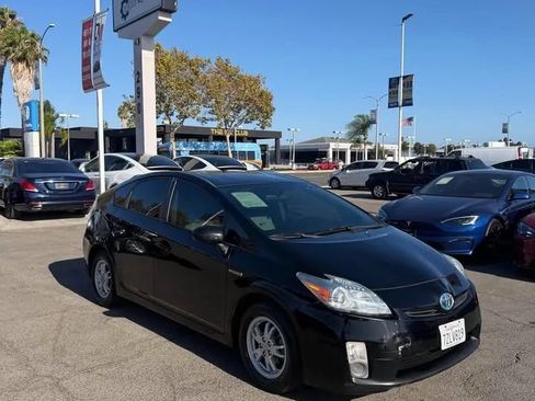 Used 2010 Toyota Prius Five FWD image 3