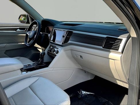 Used 2022 Volkswagen Atlas SE FWD image 29