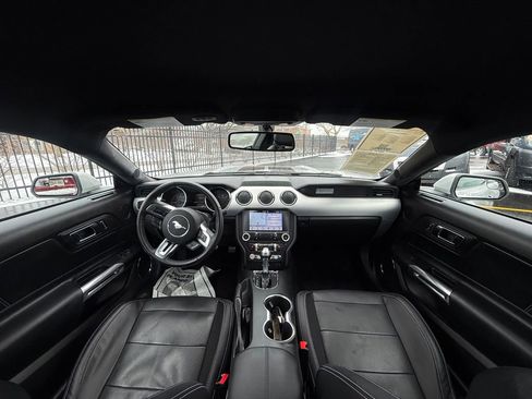 Used 2017 Ford Mustang Premium image 13