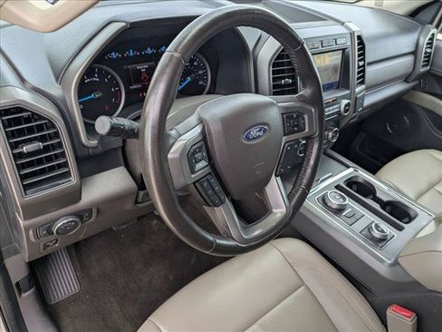 Used 2021 Ford Expedition Max XLT w/ FX4 Off-Road Package AWD/4WD image 10