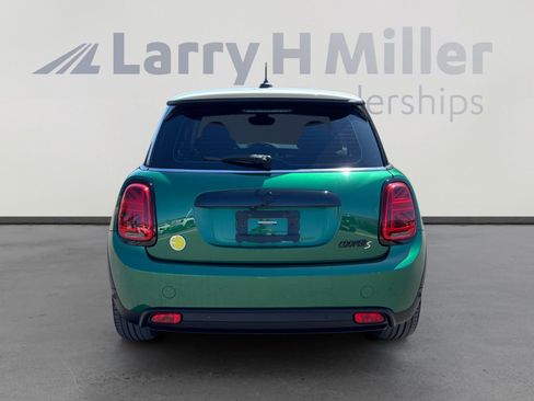 Used 2023 MINI Cooper SE FWD image 4