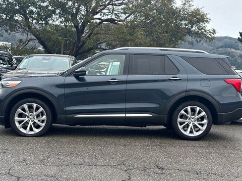 Certified 2022 Ford Explorer Platinum w/ Equipment Group 601A image 7