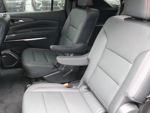 Used 2024 Chevrolet Traverse Z71 w/ Enhanced Driving Package AWD/4WD image 21