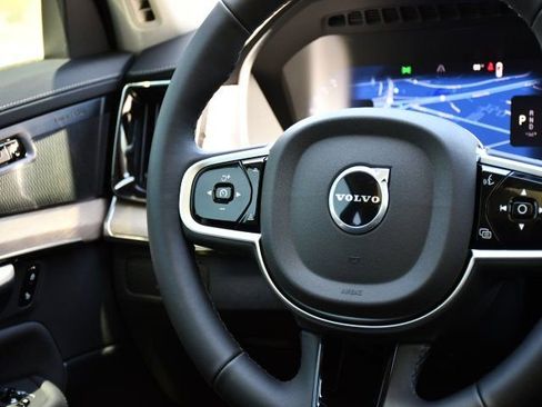 New 2026 Volvo XC90 B6 Plus w/ Protection Package Premier AWD/4WD image 23