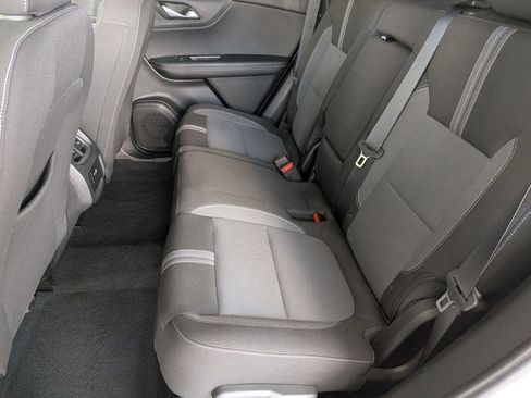 Used 2025 Chevrolet Blazer LT FWD image 21