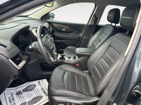 Used 2022 GMC Terrain Denali AWD/4WD image 9