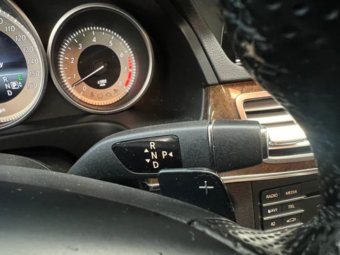 Used 2016 Mercedes-Benz E 350 4MATIC Sedan image 25