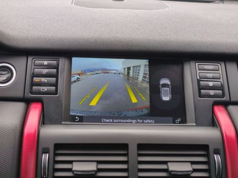 Used 2017 Land Rover Discovery Sport HSE Luxury image 27