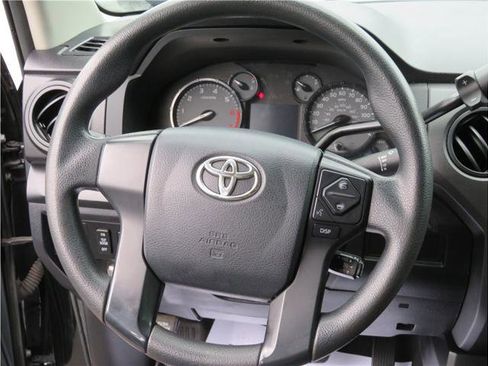 Used 2017 Toyota Tundra SR image 9
