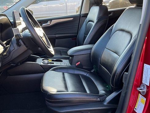 Used 2022 Ford Escape SEL image 11