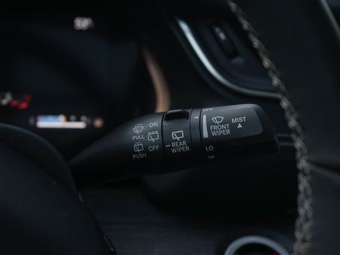 Used 2023 Jeep Grand Cherokee Limited w/ Luxury Tech Group II image 22