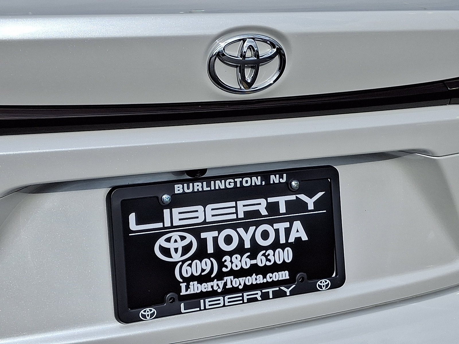 Used 2026 Toyota Corolla LE FWD image 28