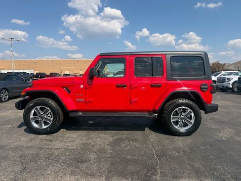 Used 2020 Jeep Wrangler Unlimited Sahara AWD/4WD image 10