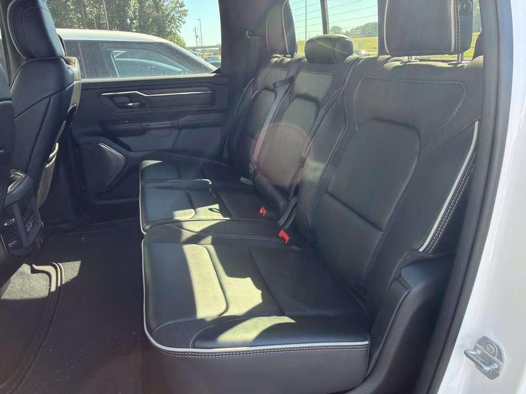 Used 2025 RAM 1500 Limited AWD/4WD image 12