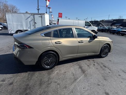 New 2026 Nissan Sentra SV w/ Floor Mat Package FWD image 6