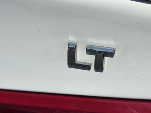 Used 2018 Chevrolet Malibu LT w/ Sport Package FWD image 15