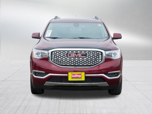 Used 2018 GMC Acadia Denali image 2