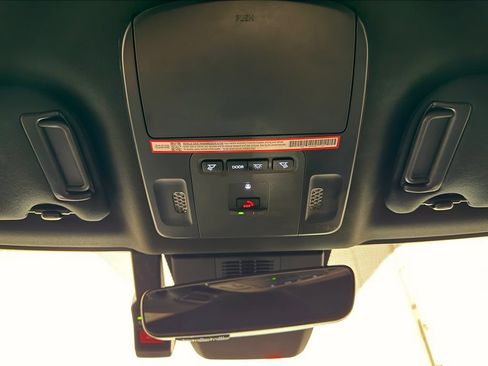 Used 2025 Toyota Camry XSE FWD image 22