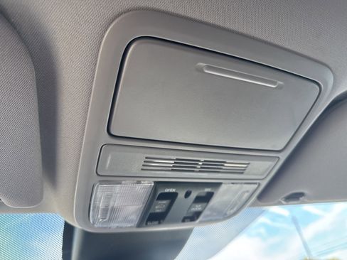 Certified 2024 Honda Odyssey EX-L image 25