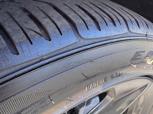 Used 2024 Chevrolet Camaro LT w/ Technology Package image 24