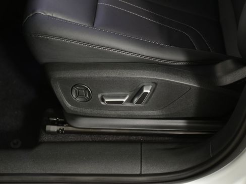 New 2026 Audi Q3 quattro 2.0T image 25