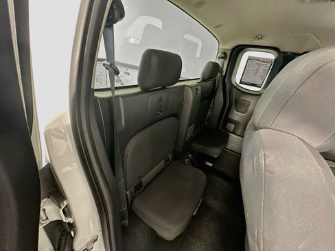 Used 2022 Nissan Frontier S RWD image 23