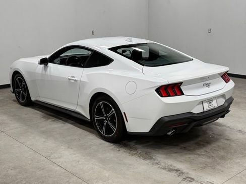 Certified 2024 Ford Mustang Coupe RWD image 9