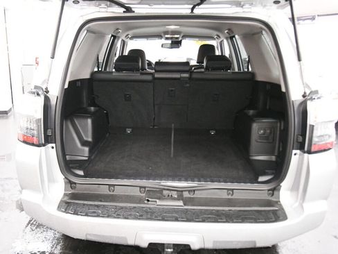 Certified 2024 Toyota 4Runner SR5 Premium image 22