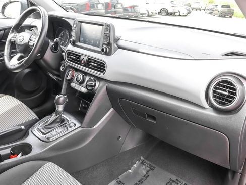 Used 2020 Hyundai Kona SEL AWD/4WD image 35